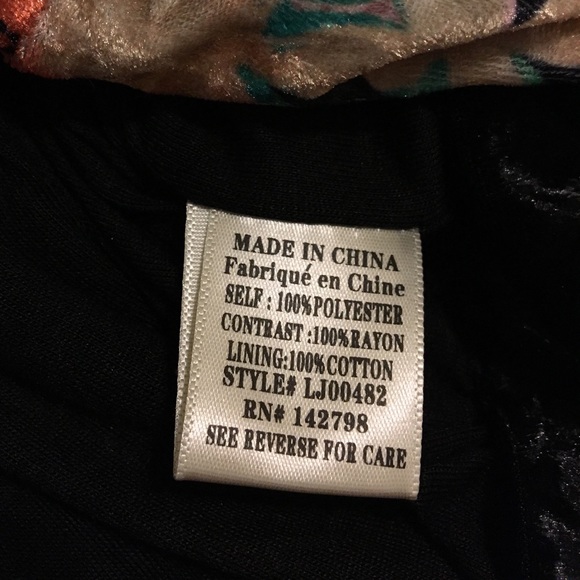 • Floral Kimono • - Picture 5 of 7